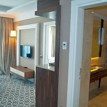 מלון Alusso Thermal & Convention Center 5*
